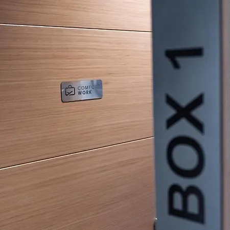 Comfortwork Barcelona Airport 24h Auto-check In * El Prat de Llobregat