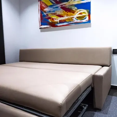 Comfortwork Barcelona Airport 24h Auto-check In Affittacamere El Prat de Llobregat
